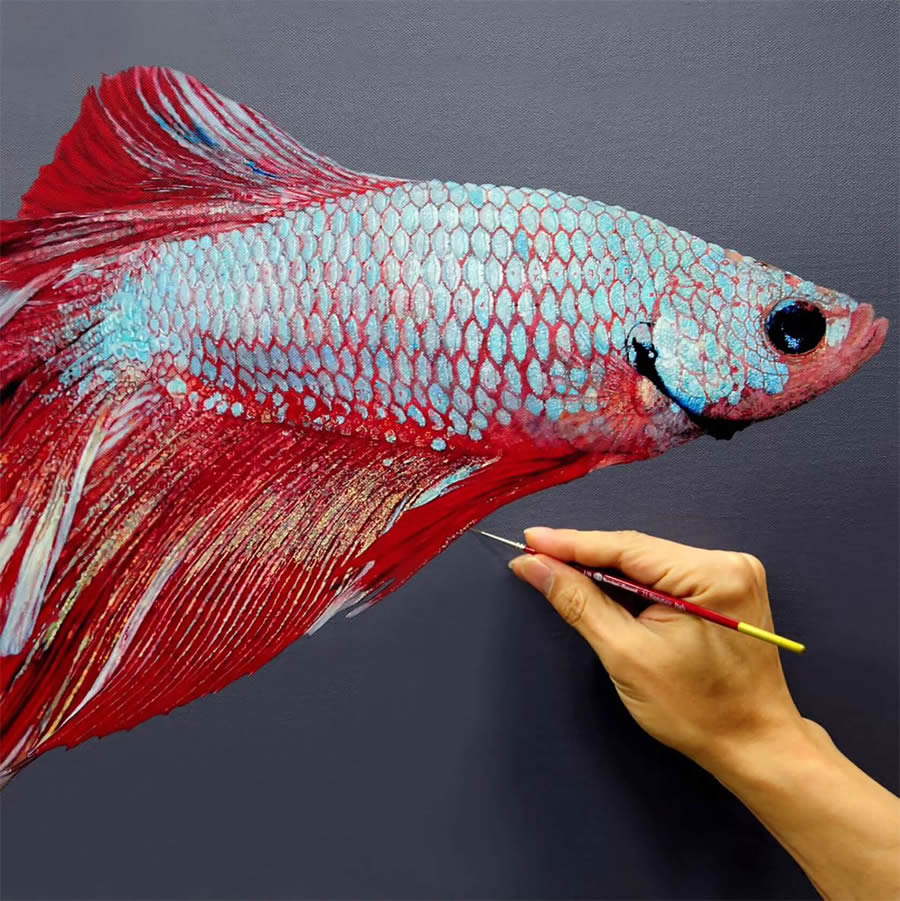 Hyperrealistic Fish in Glass and Water Vessels by Young-sung Kim